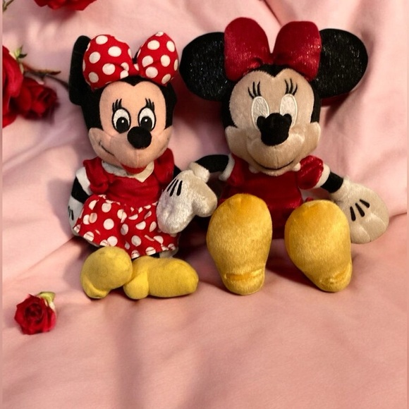 Disney Other - VNTG Minnie Mouse 10 in beanie dolls